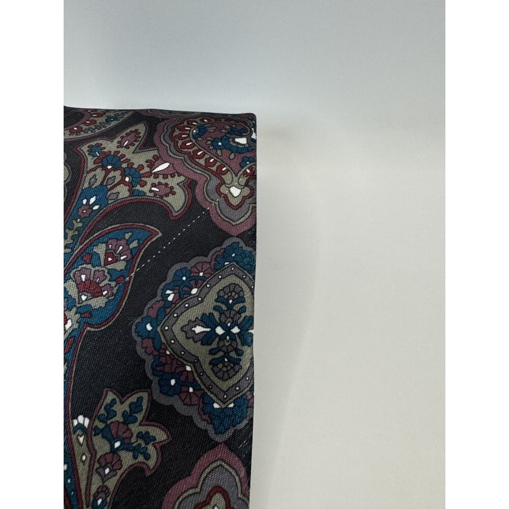 Vintage Etienne Aigner Paisley Silk Necktie Burgundy Red Blue Gray Designer Tie - Picture 4 of 7